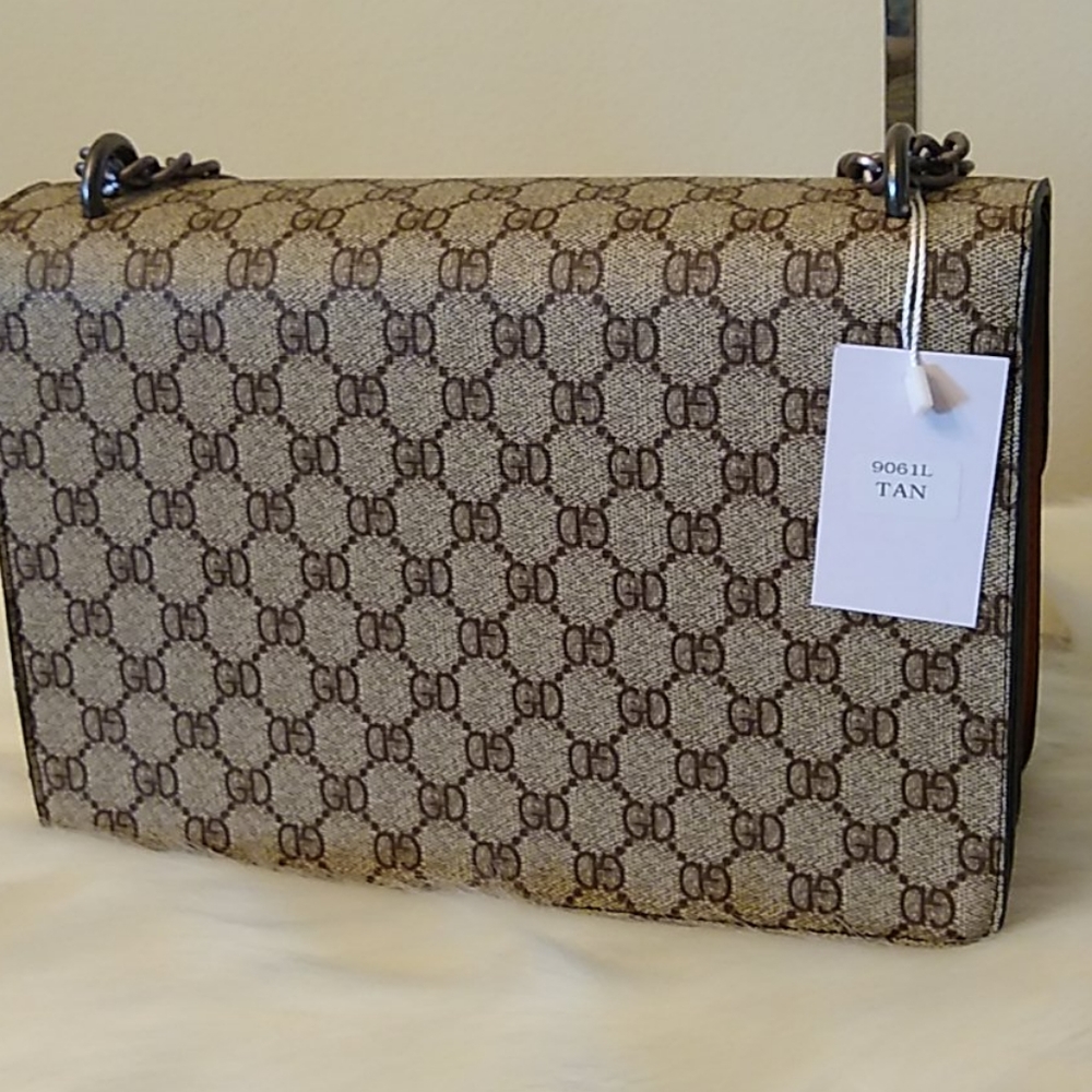 Bee and Roses GD Pattern Crossbody Shoulder Bag - Picture 4 of 8